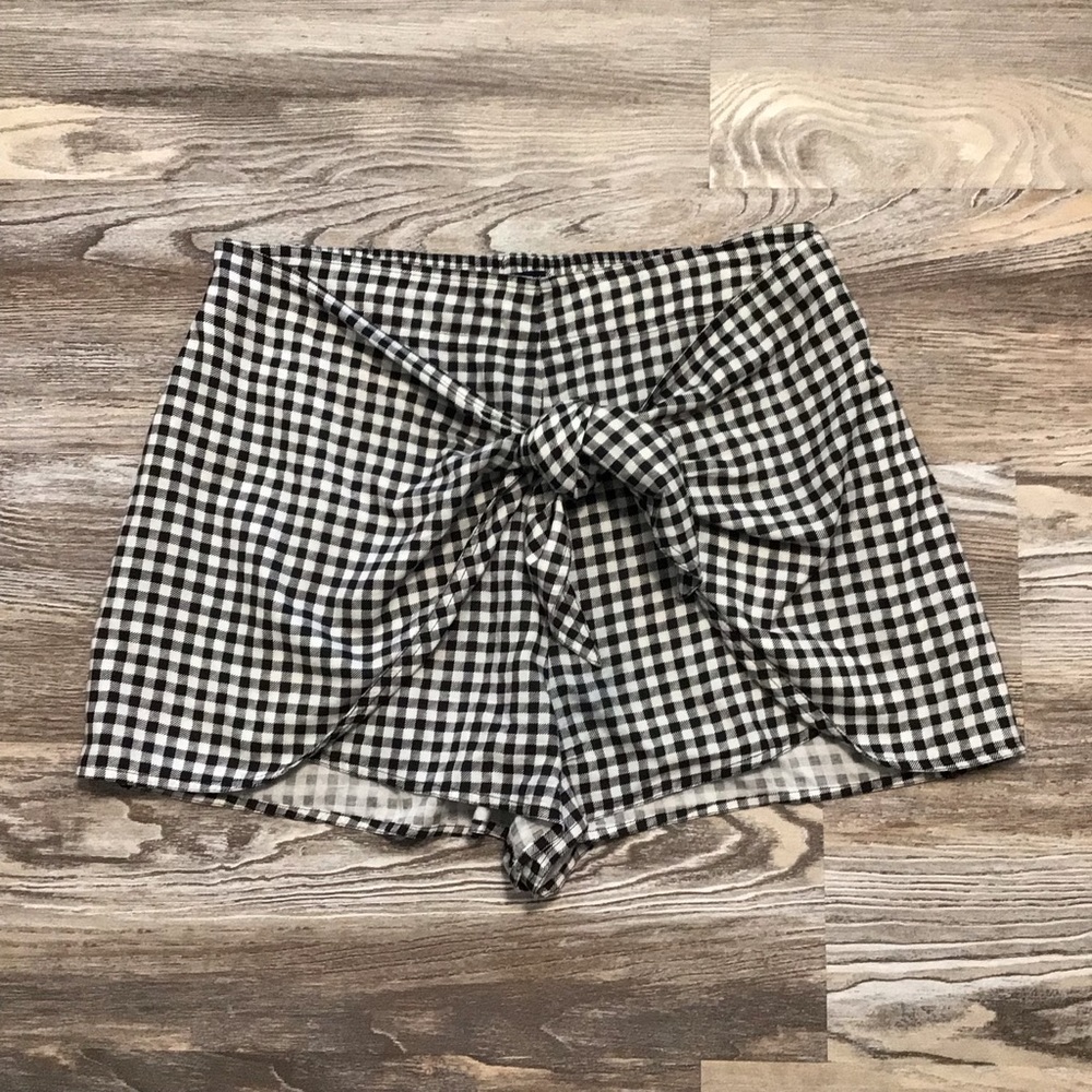 Abercrombie & Fitch High Waist Black White Tie Gingham Shorts Medium